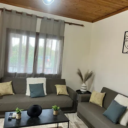 Casa de Férias House With Garden Sleeps 6 *