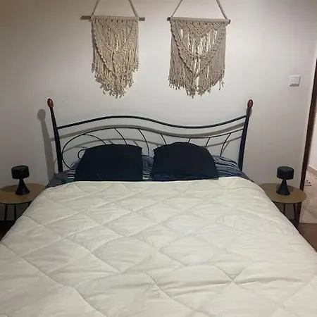 Casa de Férias House With Garden Sleeps 6