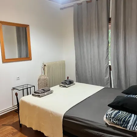 House With Garden Sleeps 6 * Makrygialos