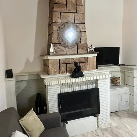 House With Garden Sleeps 6 *